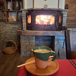 Holiday home капсъзовата къща Leshten