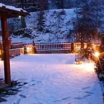 Holiday home капсъзовата къща Leshten