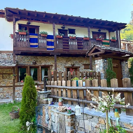 капсъзовата къща Case de vacanță