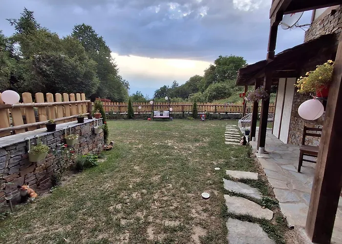 Holiday home капсъзовата къща Leshten