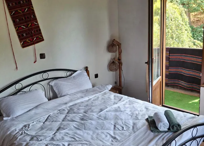 Holiday home капсъзовата къща Leshten