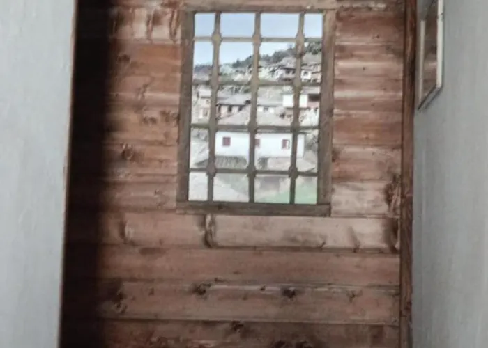 капсъзовата къща לשטן