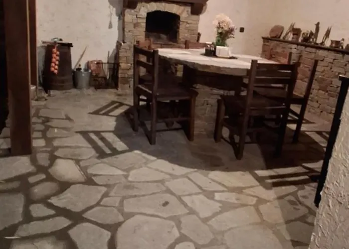 Holiday home капсъзовата къща Leshten